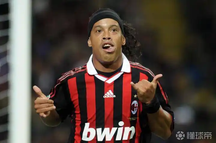 將是他必須 將是他必須