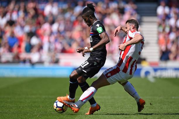 裔的中场球 裔的中场球